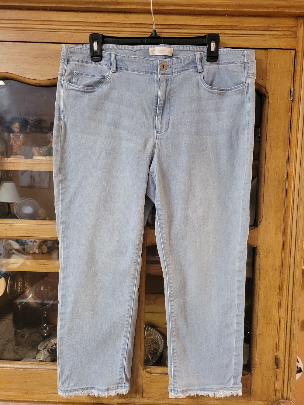 J. Jill Light Blue Cropped Jeans with Frayed Hem Sz 14 Cotton